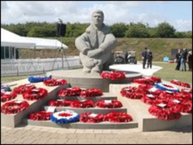 Мемориал в Кэйпел-ле-Ферн