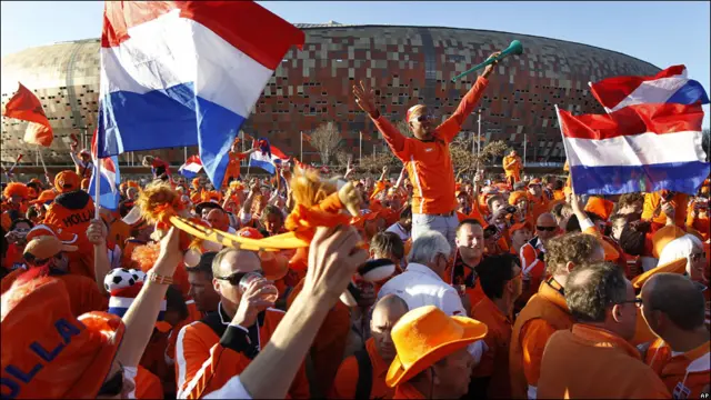 Holandeses frente al Soccer City