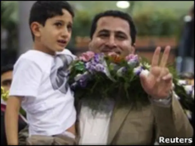 阿米裏和家人團聚