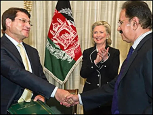 ہلیری کلنٹن، پاک افغان منسٹرز