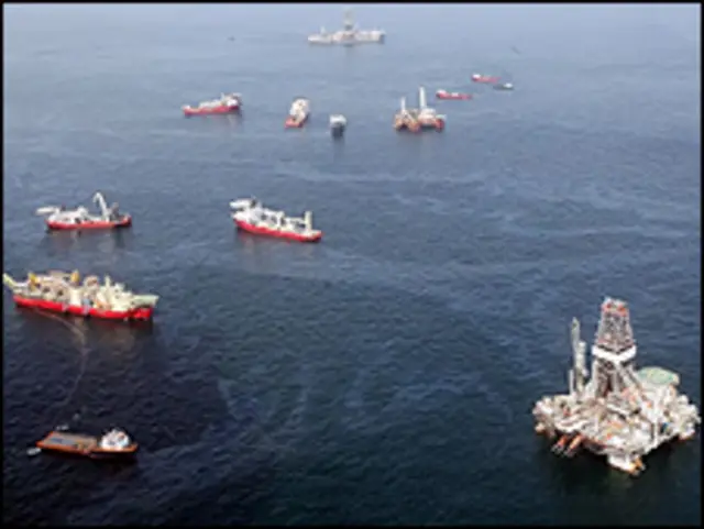 BP terus berusaha menghentikan semburan minyak di Teluk Meksiko