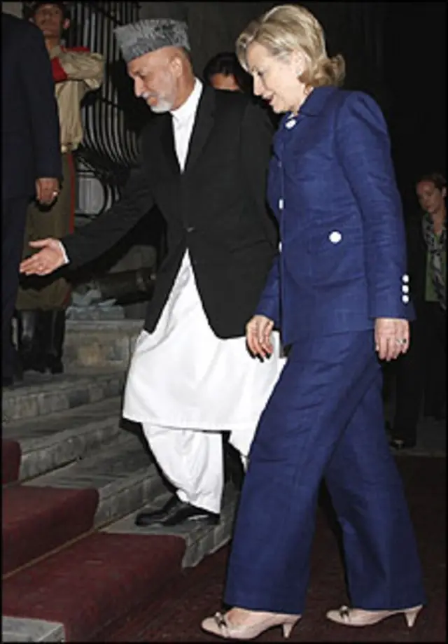 ہیلری اور کرزئی