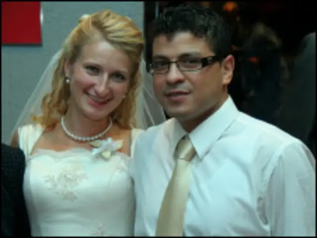 Молодожены