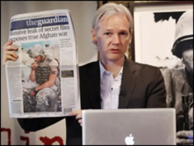 جولین اسانج