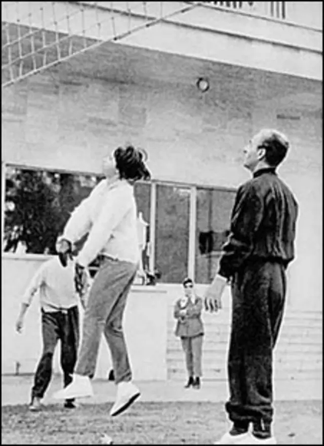 شاه در حال بازی