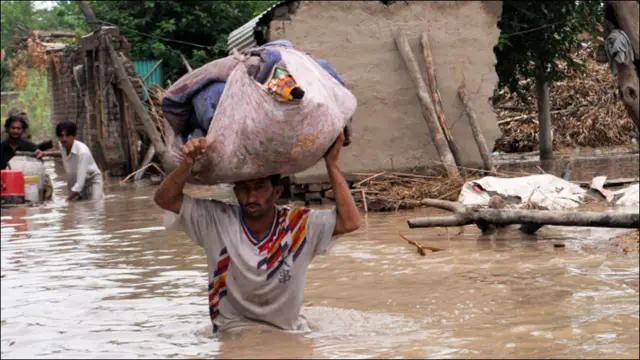 पाकिस्तान में बाढ़