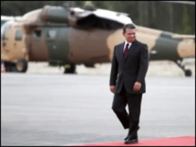 اردن کے دارالحکومت عمان میں ہزاروں افراد نے غربت، بے روز گاری اور سیاسی آزادی کی کمی کے خلاف مظاہرے کیے تھے