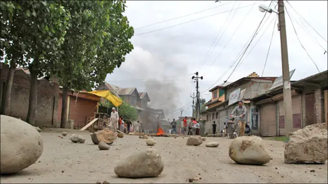 کشمیر جل رہا ہے 