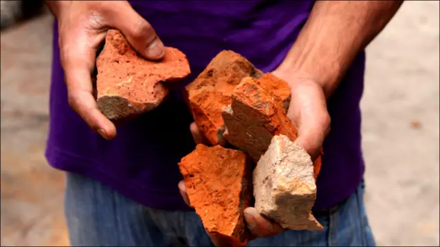 کشمیر جل رہا ہے 