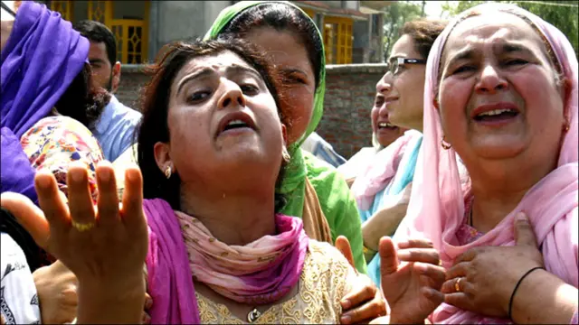 کشمیر جل رہا ہے 