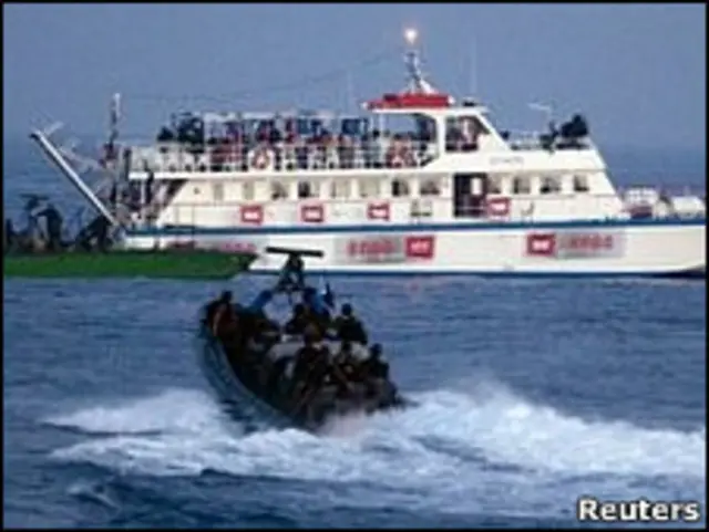 Serangan israel atas kapal bantuan ke Gaza.