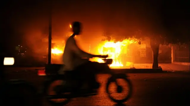 کراچی میں حالات کشیدہ