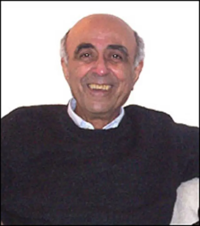 کامشاد می گوید که هیچ کس به اندازه شاهرخ مسکوب در زندگی او تاثیر گذار نبوده است