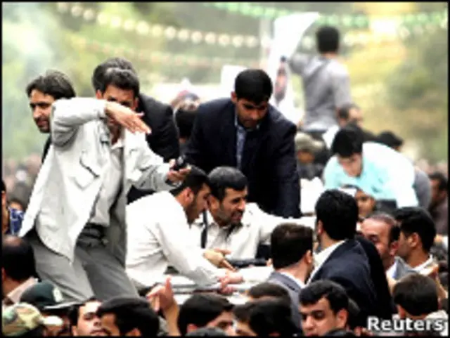 Presiden Iran, Mahmoud Ahmadinejad.