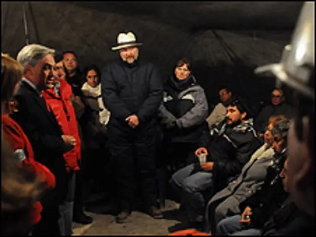 Piñera se reunió con trabajadores de la mina (Foto: presidencia de Chile)
