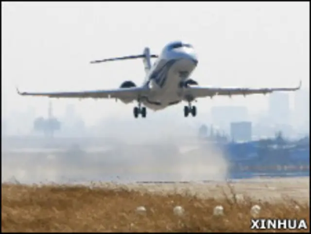中国ARJ-21试飞