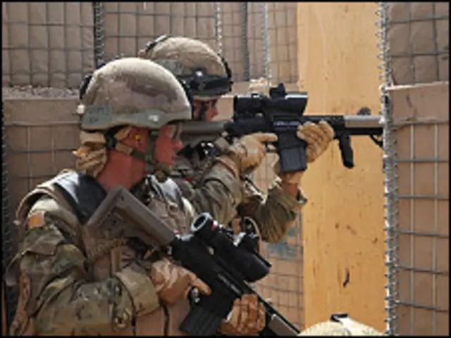 قوات بريطانية 