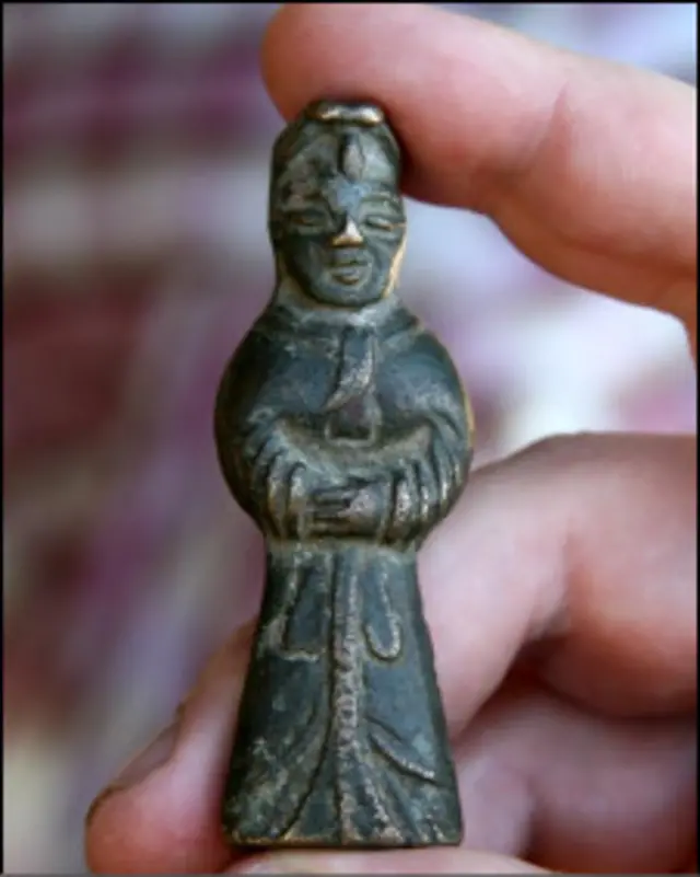 Фигурка, изъятая у китайского туриста