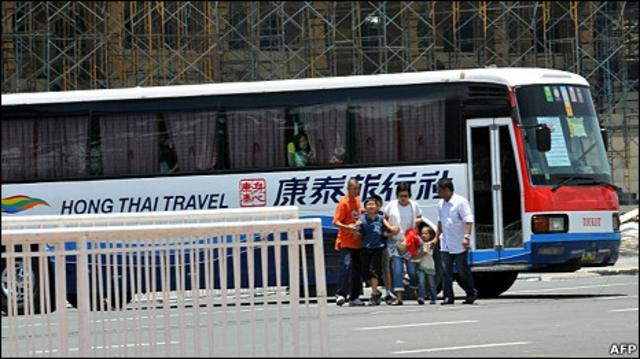 菲律賓馬尼拉香港遊客被劫持現場數名遊客獲釋（23/8/2010）