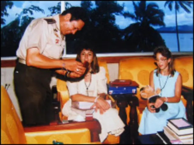 Сара Йорк в гостях у Мануэля Норьеги