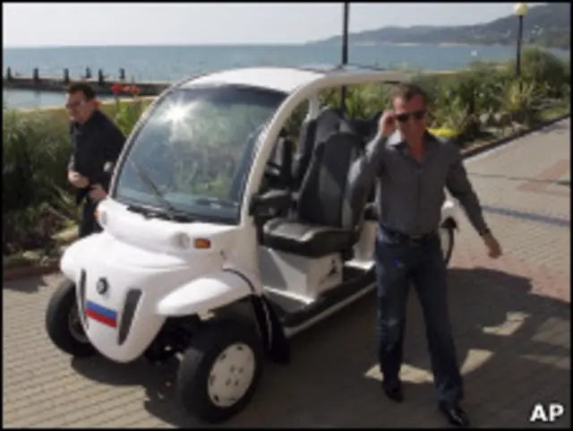 Дмитрий Медведев и Боно