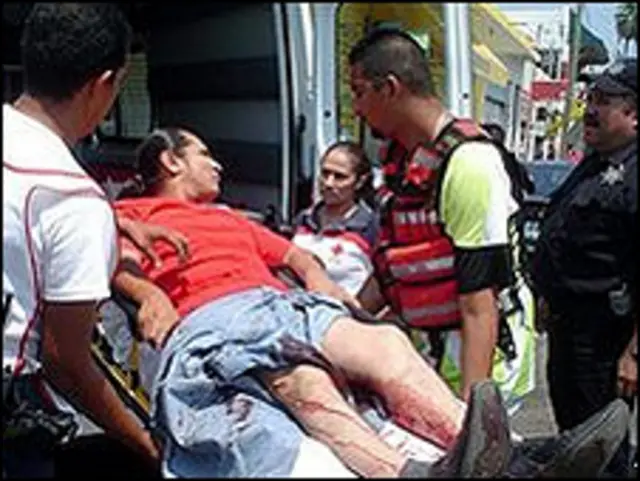 Kekerasan bersenjata semakin meningkat setelah pemerintah Meksiko menyatakan perang melawan kartel narkoba