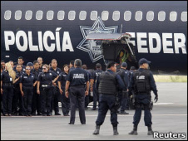 Efectivos de la Policía Federal mexicana llegan a Monterrey