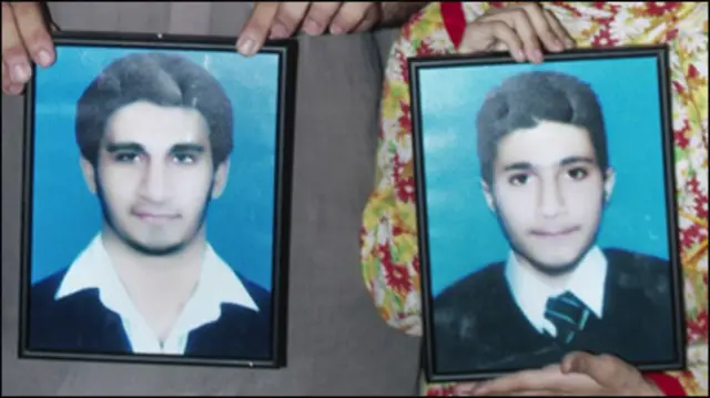 18 سالہ حاظ مغیث اور 15 سالہ مینب کو مشتعل ہجوم نے ڈنڈے مار کر ہلاک کر دیا تھا