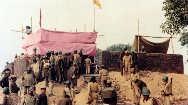 तत्कालिक राम मंदिर