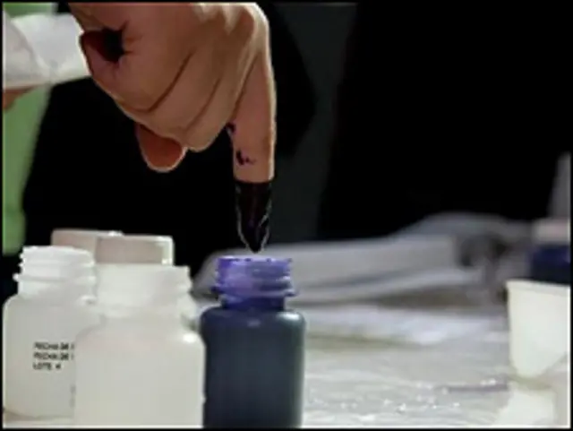 Frasco de tinta indeleble (Foto cortesía del CNE).