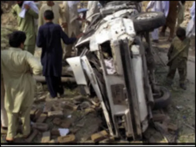 مقامی لوگ اب ہر گاڑی کو شک کی نگاہ سے دیکھتے ہیں