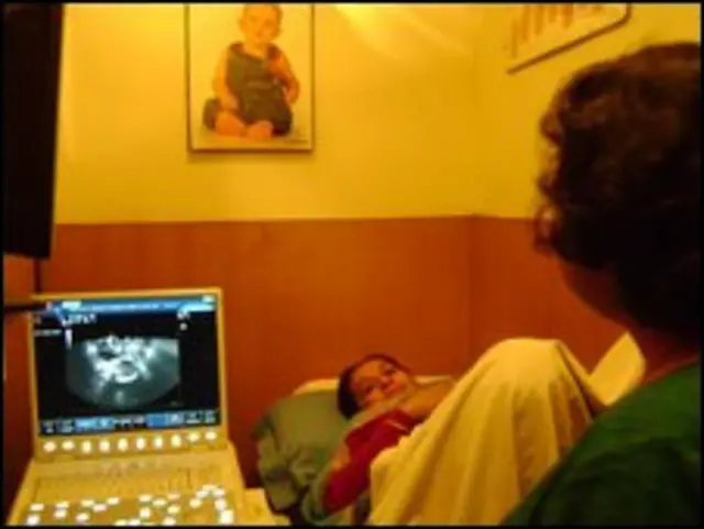 surrogate mother india 