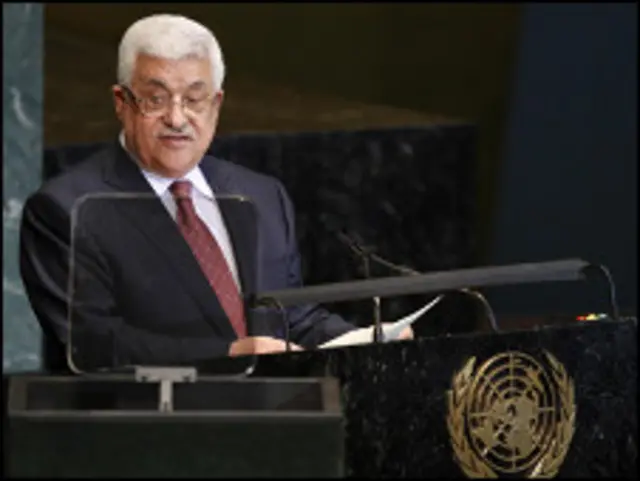 Mahmoud Abbas kini dinilai berada di posisi yang sulit
