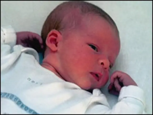 Ребенок, рожденный с помощью ЭКО