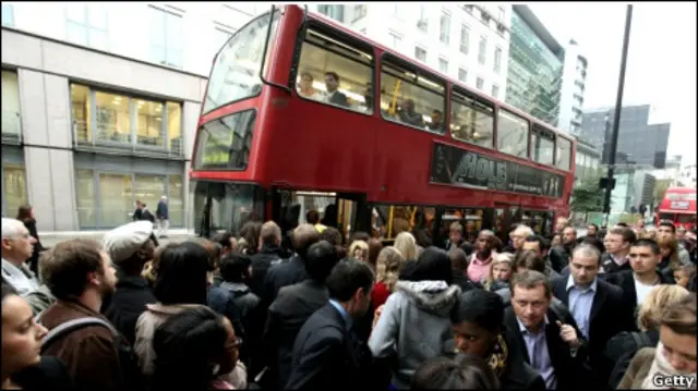 Очередь на автобус