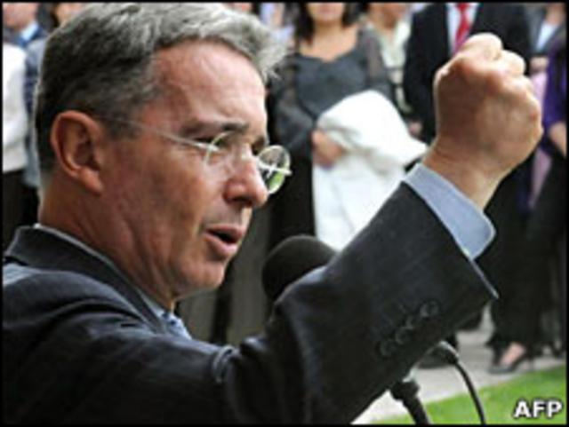 El ex presidente de Colombia, Alvaro Uribe