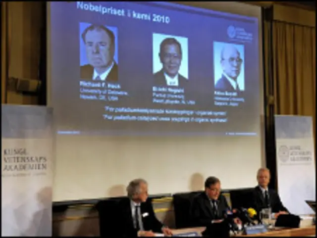جایزه نوبل شیمی امسال به طور مشترک به سه دانشمند داده شد