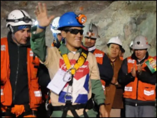 Para penambang keluar RS 