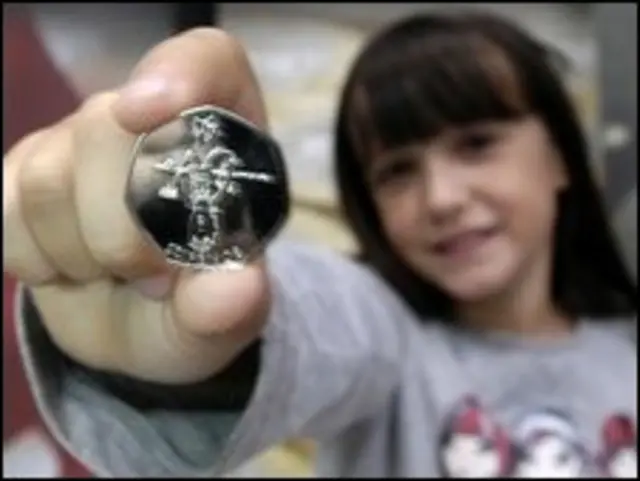 儿童设计师展示获胜作品