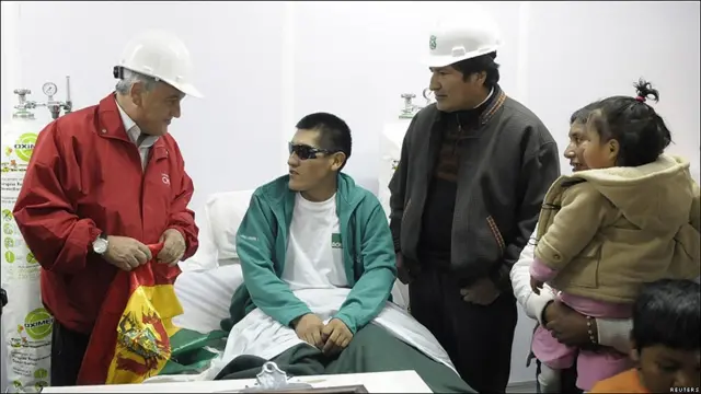 Evo Morales (dcha.), Carlos Mamani (centro) y Sebastián Piñera.