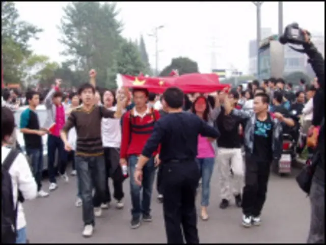 武汉游行（网友Hellodog照片）
