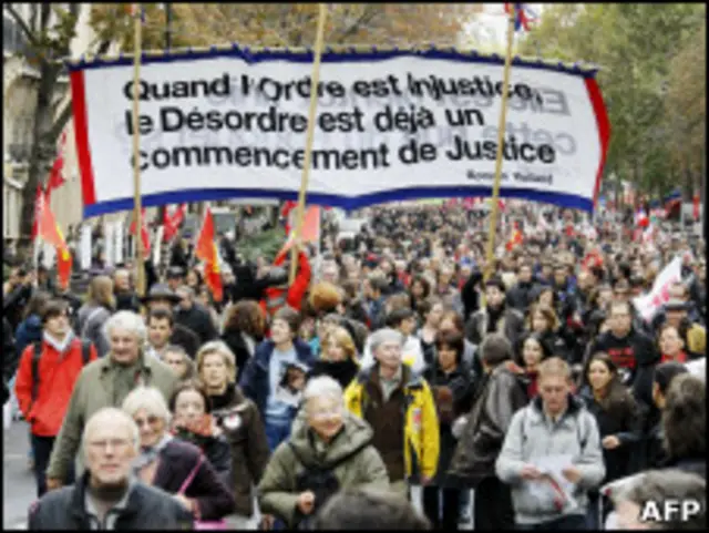 Protesto em Paris contra reforma previdenciária