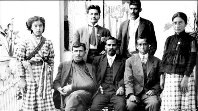  Foto familiar de mexicanos. (Cortesía del Archivo Gustavo Casasola)