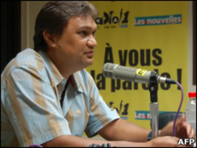  (رېنالډ تېماري)