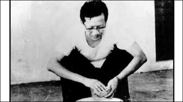 Hình chụp lúc ở tù. Sau 13 năm trong trại, TGM Nguyễn Văn Thuận được thả năm 1988.