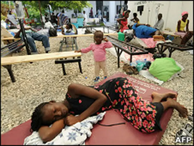 Doente de cólera no Haiti