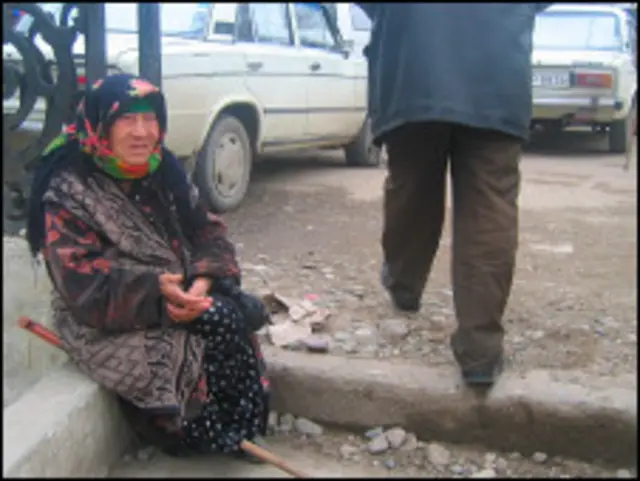 Kimdir kun o‘tkazish uchun tilanchilik qiladi