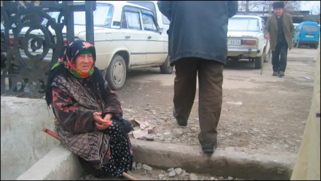 Hammomdagi onaga qarash