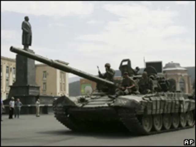 Памятник Сталину в Гори