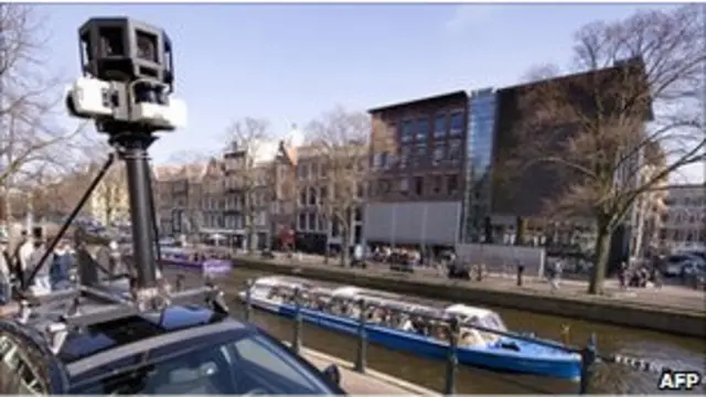 سيارة خدمة "ستريت فيو"